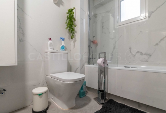 Wiederverkauf - Wohnung - Torrevieja - Centro