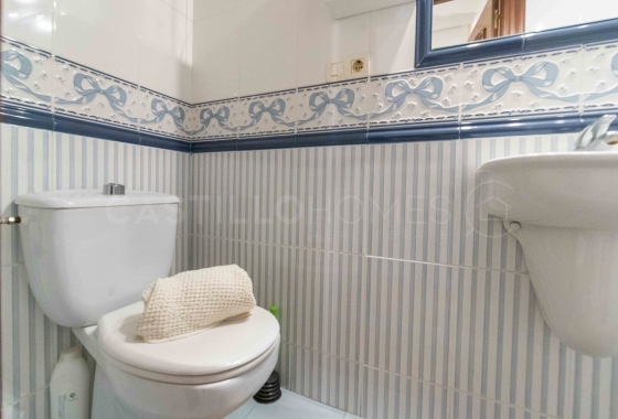 Wiederverkauf - Wohnung - Torrevieja - Centro