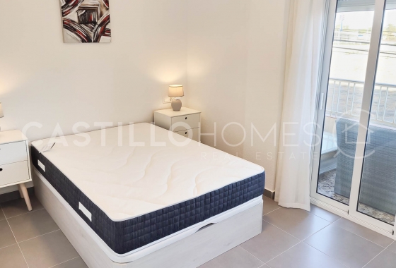 Wiederverkauf - Wohnung - Torrevieja - Punta Prima