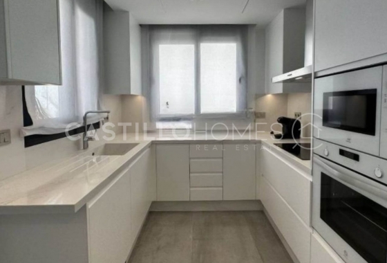 Reventa - Villa - Orihuela Costa - Los Altos