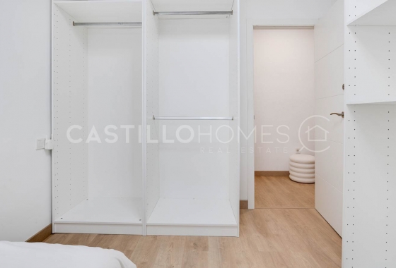 Herverkoop - Appartement / flat - Torrevieja - Playa de los Locos