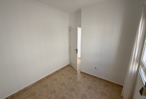 Resale - Villa - Torrevieja - Costa Blanca