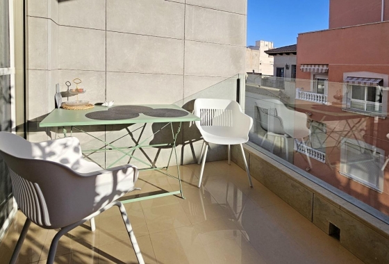 Reventa - Apartamento / piso - Torrevieja - Estacion De Autobuses