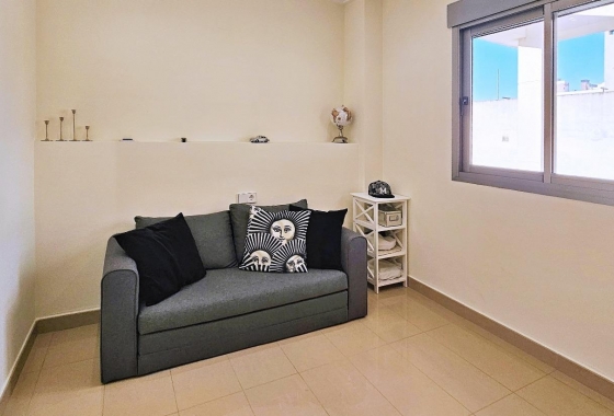 Reventa - Apartamento / piso - Torrevieja - Estacion De Autobuses
