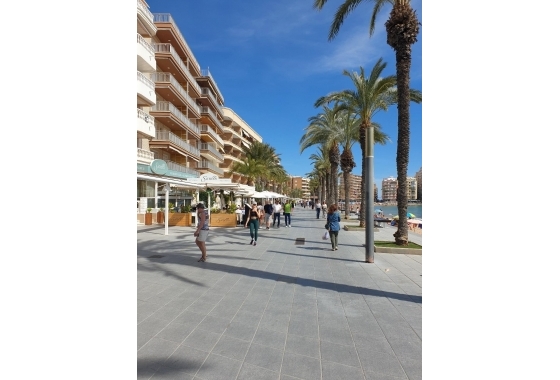 Reventa - Apartamento / piso - Torrevieja - Estacion De Autobuses