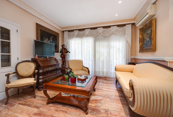 Wiederverkauf - Villa - Torrevieja - aguas nuevas