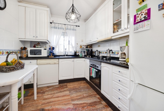 Wiederverkauf - Villa - Torrevieja - aguas nuevas