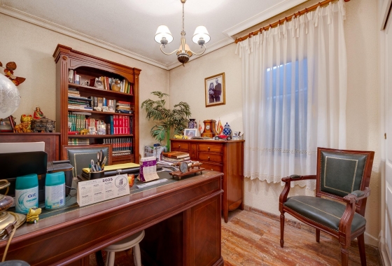 Wiederverkauf - Villa - Torrevieja - aguas nuevas