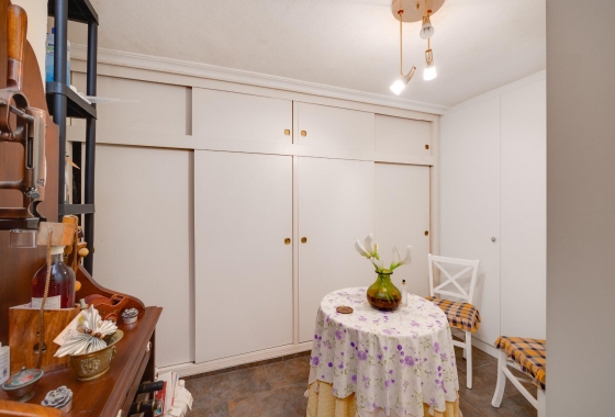 Wiederverkauf - Villa - Torrevieja - aguas nuevas