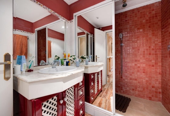 Wiederverkauf - Villa - Torrevieja - aguas nuevas