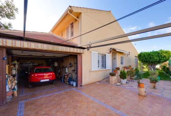 Wiederverkauf - Villa - Torrevieja - aguas nuevas