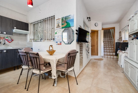 Wiederverkauf - Villa - Torrevieja - aguas nuevas