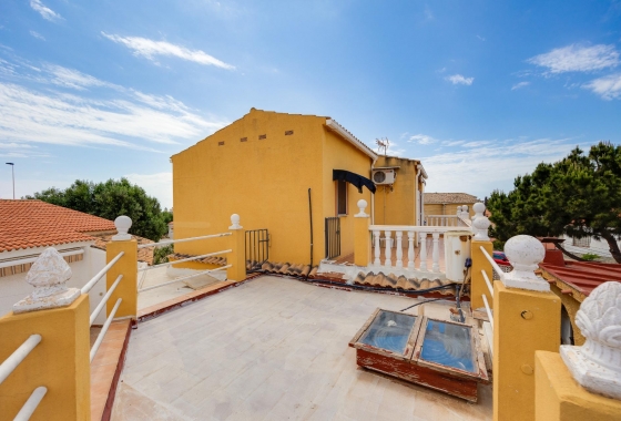 Wiederverkauf - Villa - Torrevieja - aguas nuevas