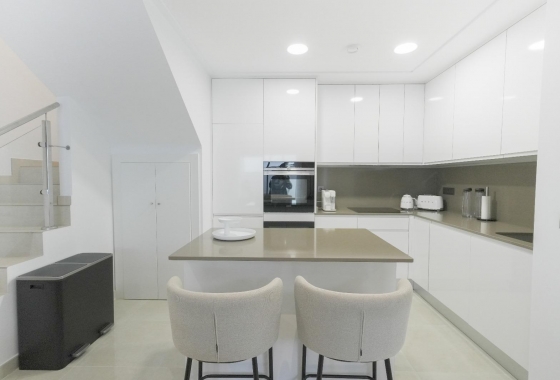 Resale - Villa - Dolores