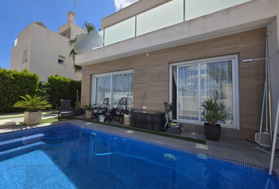 Herverkoop - Villa - Pilar de la Horadada - Zona Pueblo