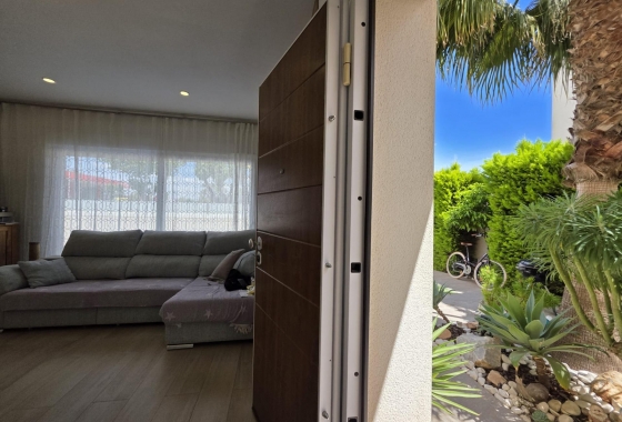 Herverkoop - Villa - Pilar de la Horadada - Zona Pueblo