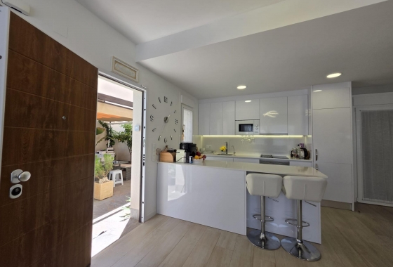 Herverkoop - Villa - Pilar de la Horadada - Zona Pueblo