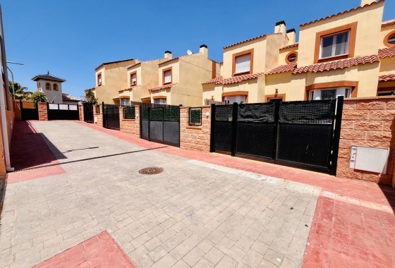 Resale - Townhouse - Orihuela Costa - Costa Blanca