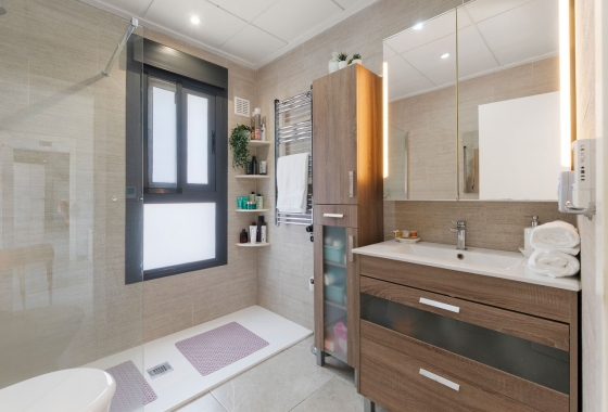 Wiederverkauf - Villa - Daya Nueva - Costa Blanca