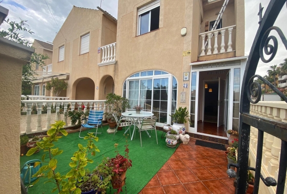 Wiederverkauf - Stadthaus - Orihuela Costa - Punta Prima