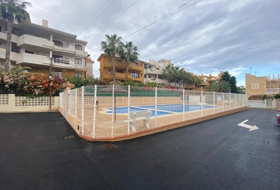 Wiederverkauf - Stadthaus - Orihuela Costa - Punta Prima