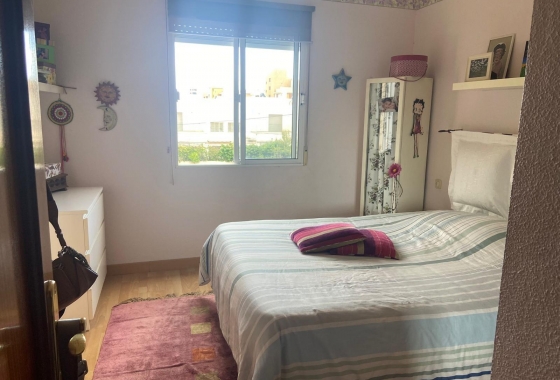 Wiederverkauf - Stadthaus - Orihuela Costa - Punta Prima