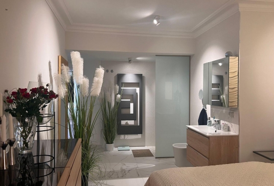 Återförsäljning - Lägenhet / lägenhet - Torrevieja