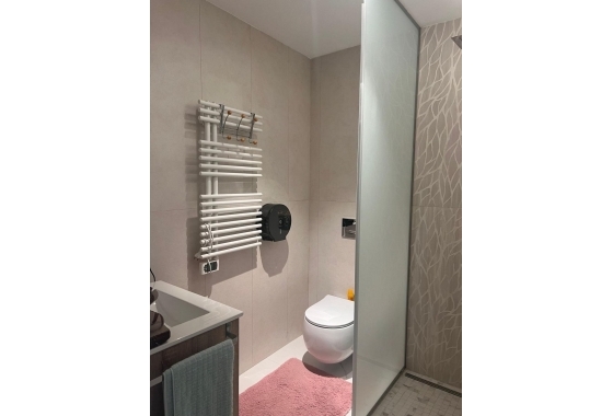 Återförsäljning - Lägenhet / lägenhet - Torrevieja