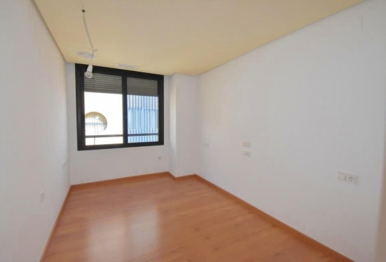 Herverkoop - Appartement / flat - Torrevieja - Centro - Muelle Pesquero