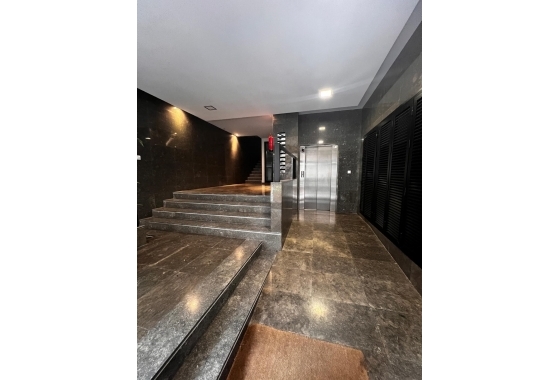 Herverkoop - Appartement / flat - Torrevieja - Centro - Muelle Pesquero