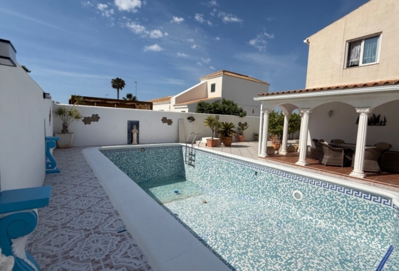 Herverkoop - Villa - Torrevieja - Costa Blanca