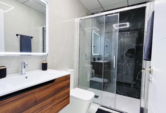 Wiederverkauf - Wohnung - Torrevieja - Playa del Cura