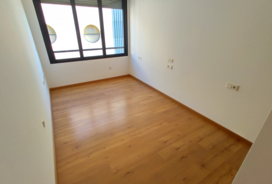 Wiederverkauf - Wohnung - Torrevieja - Puerto