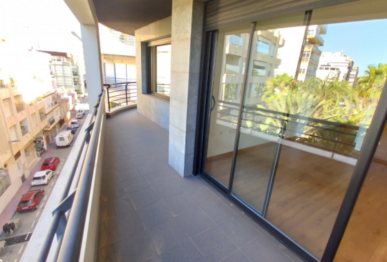 Wiederverkauf - Wohnung - Torrevieja - Puerto