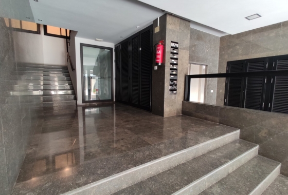 Wiederverkauf - Wohnung - Torrevieja - Puerto