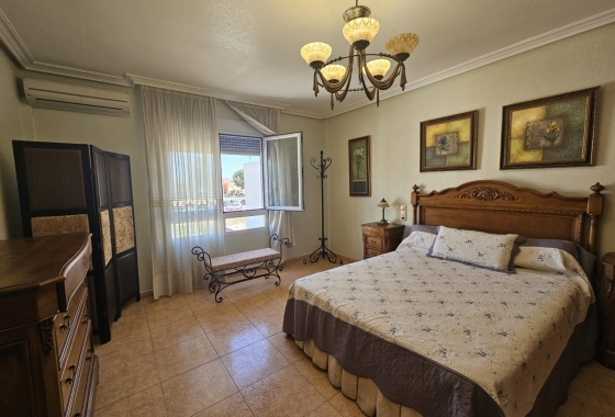 Herverkoop - Herenhuis - Rojales - Pueblo