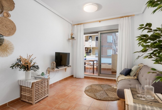 Resale - Apartment / flat - Guardamar del Segura - Pueblo