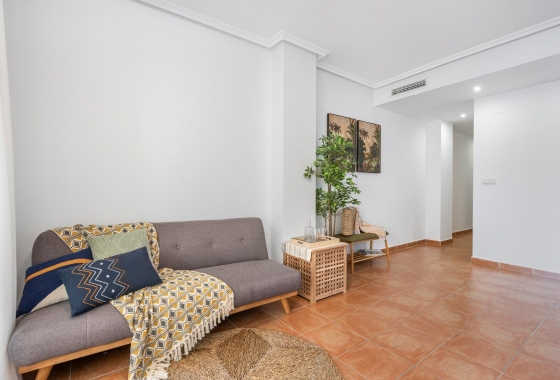 Resale - Apartment / flat - Guardamar del Segura - Pueblo