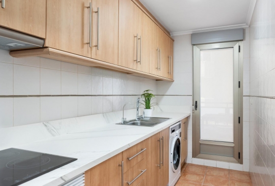 Resale - Apartment / flat - Guardamar del Segura - Pueblo