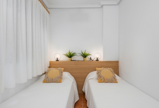 Resale - Apartment / flat - Guardamar del Segura - Pueblo