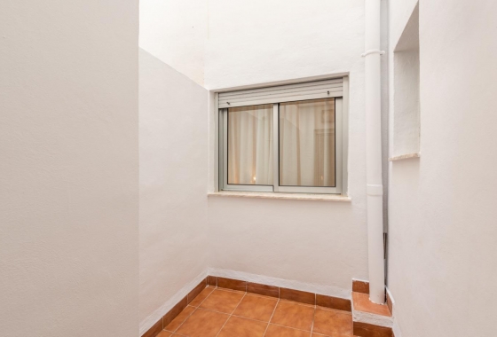 Resale - Apartment / flat - Guardamar del Segura - Pueblo