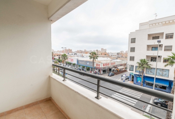 Wiederverkauf - Wohnung - Torrevieja - Centro