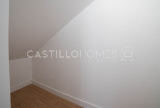 Resale - Apartment / flat - Orihuela Costa - Villamartín