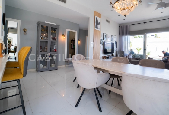 Wiederverkauf - Villa - Orihuela Costa - Villamartín