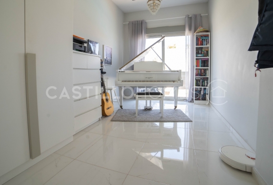 Wiederverkauf - Villa - Orihuela Costa - Villamartín