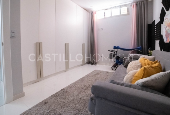 Wiederverkauf - Villa - Orihuela Costa - Villamartín