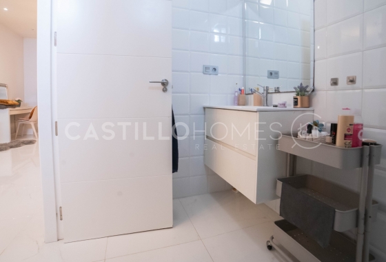 Wiederverkauf - Villa - Orihuela Costa - Villamartín