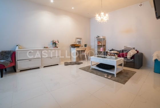 Wiederverkauf - Villa - Orihuela Costa - Villamartín