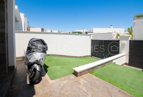 Wiederverkauf - Villa - Orihuela Costa - Villamartín