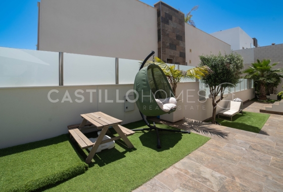 Wiederverkauf - Villa - Orihuela Costa - Villamartín